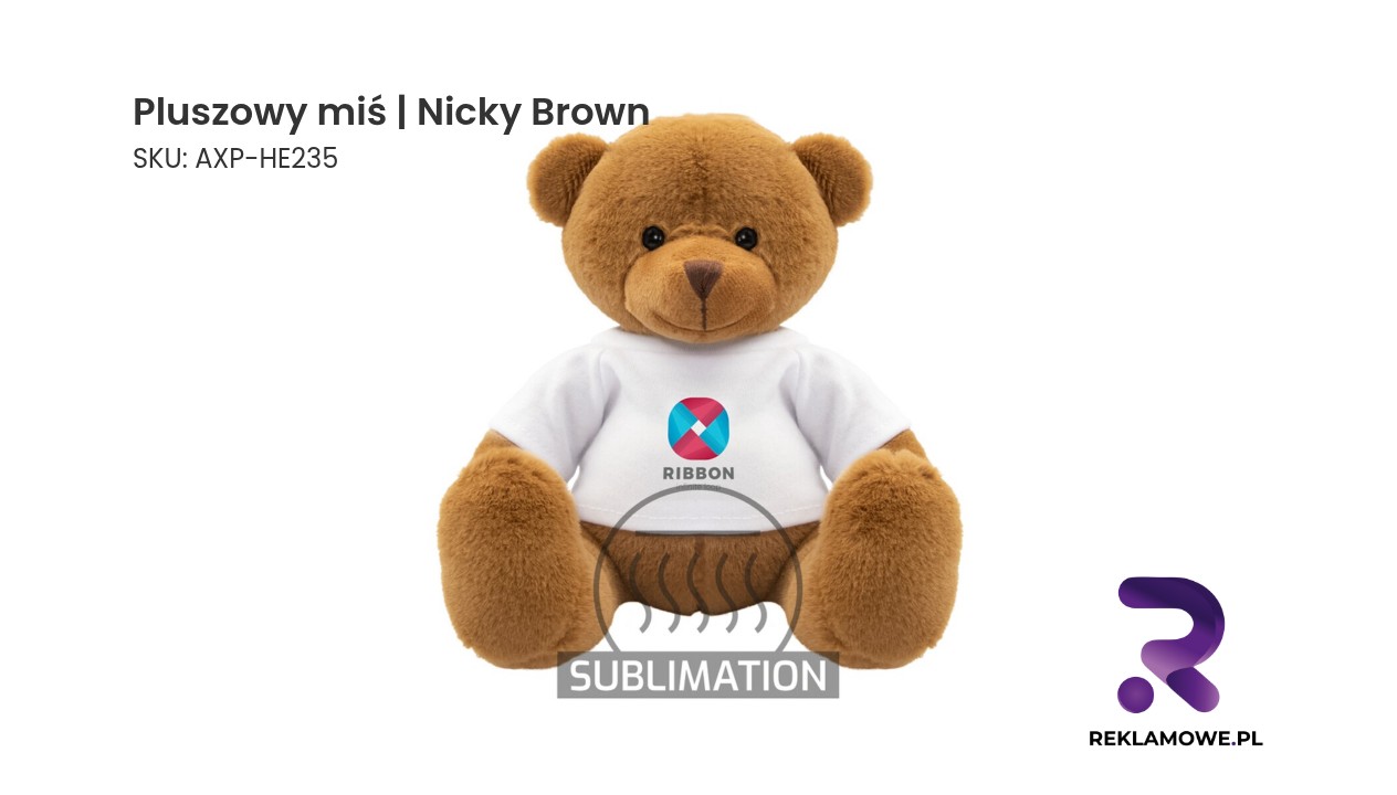 Pluszowy miś Nicky Brown na tle białym