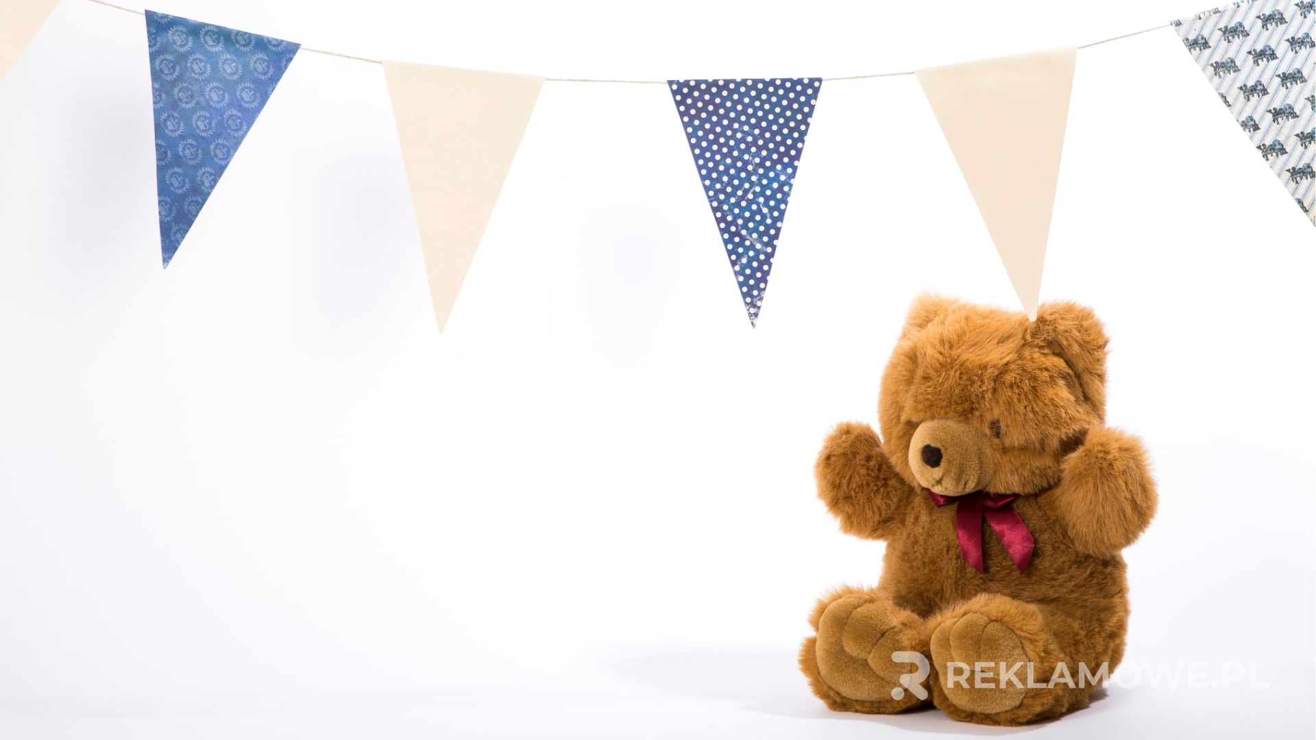 Analiza dokumentów finansowych z kalkulatorem