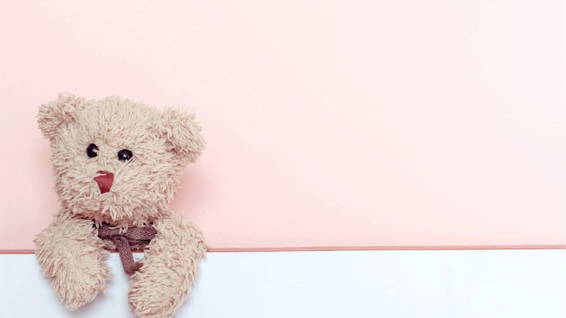 Miś reklamowy w branży zabawek